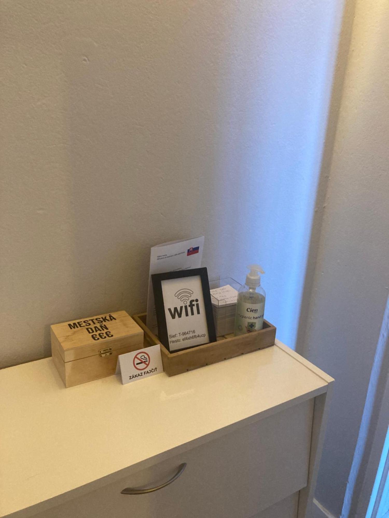 Útulný apartmán blízko centra Michalovce Esterno foto