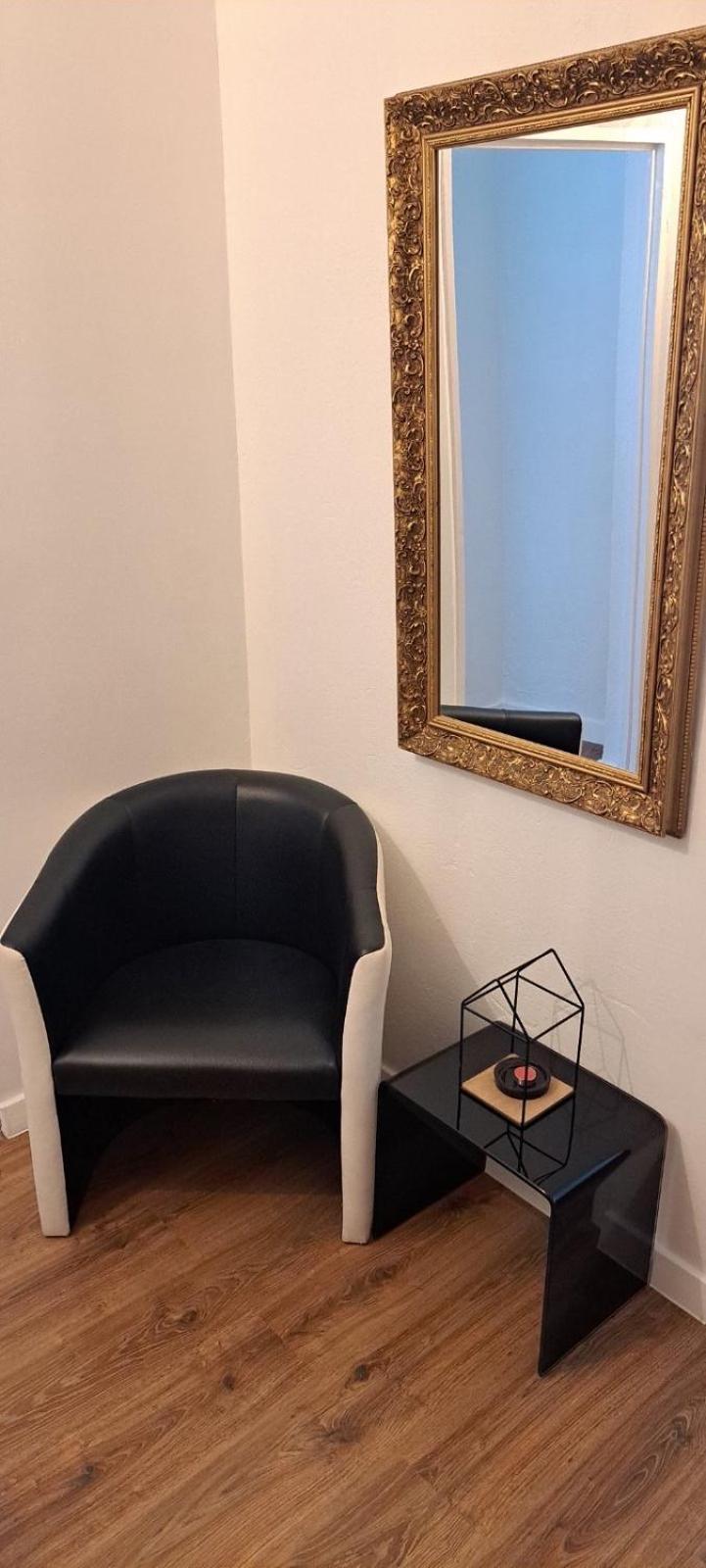 Útulný apartmán blízko centra Michalovce Esterno foto