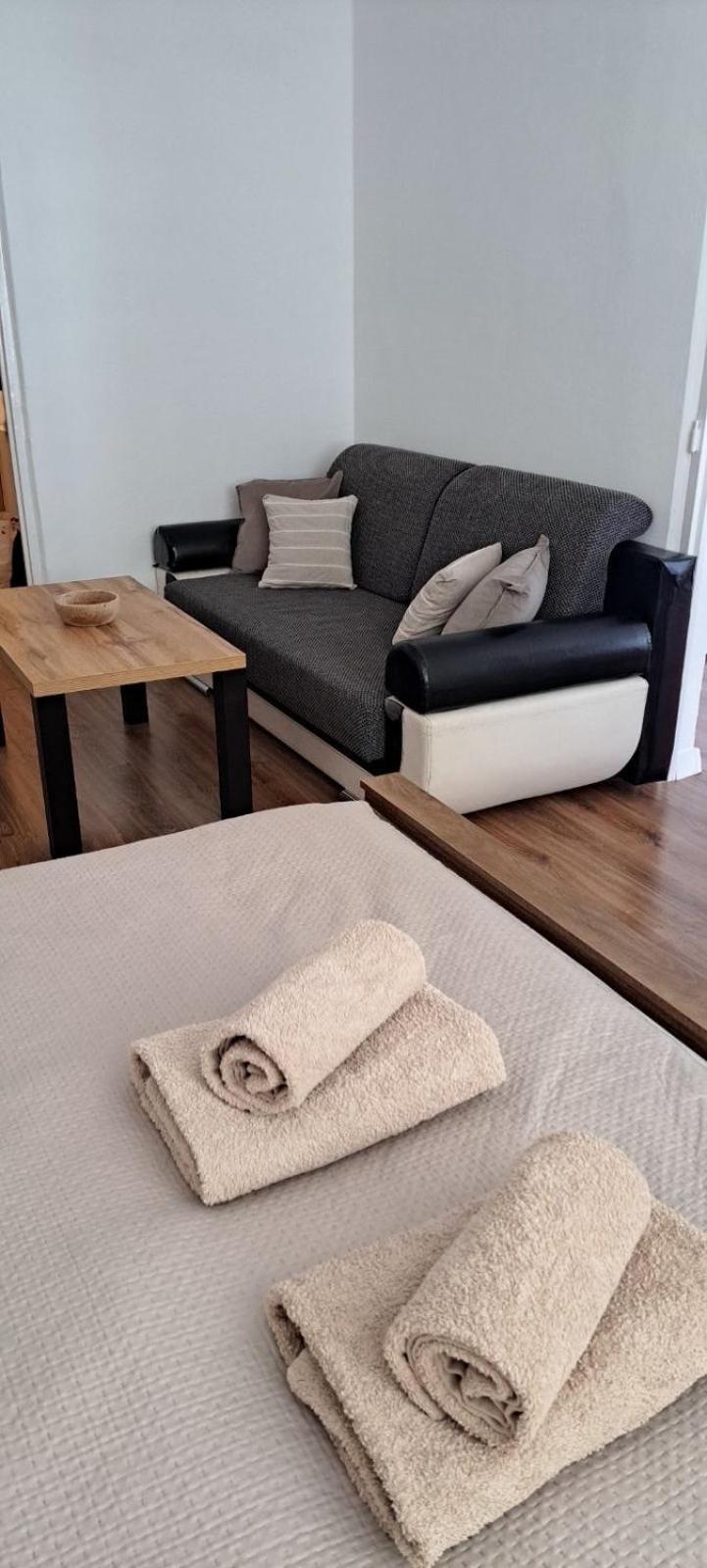 Útulný apartmán blízko centra Michalovce Esterno foto